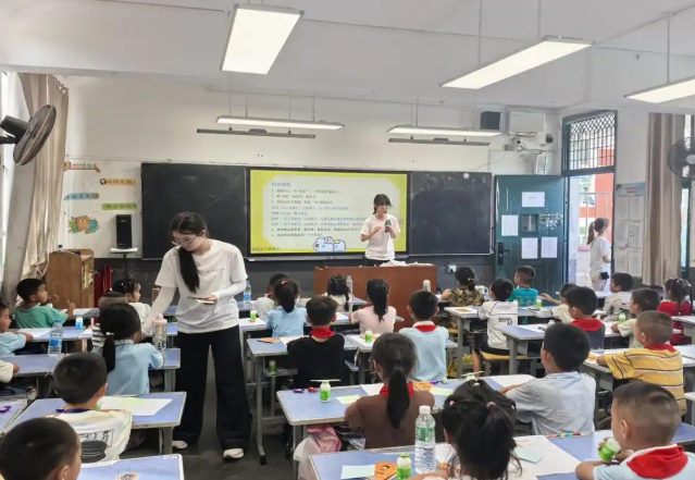 沟通了解底层家长教育需求感知村庄教育开展的实在图景